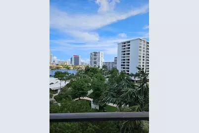 600 Three Islands Boulevard, Hallandale Beach, FL 33009 - Photo 19