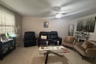 1011 Ventnor Crescent, Deerfield Beach, FL 33442 - Photo 1