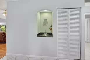 7833 San Marcos Pl, Boca Raton, FL 33433 - Photo 5