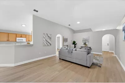 2602 SW 12th Sq Square SW, Vero Beach, FL 32968 - Photo 5
