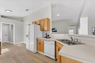 2602 SW 12th Sq Square SW, Vero Beach, FL 32968 - Photo 15
