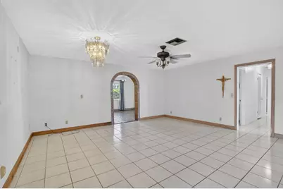 1370 SW 27th Place, Boynton Beach, FL 33426 - Photo 11