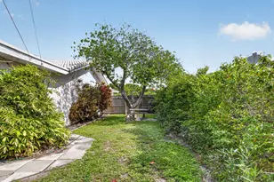 1370 SW 27th Pl, Boynton Beach, FL 33426 - Photo 57