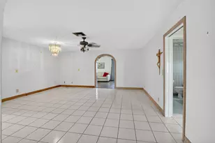 1370 SW 27th Pl, Boynton Beach, FL 33426 - Photo 7