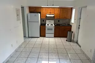 31 SW 10th St, Dania Beach, FL 33004 - Photo 3