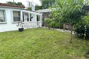 31 SW 10th St, Dania Beach, FL 33004 - Photo 1