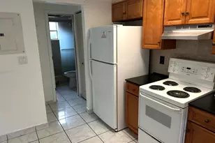 31 SW 10th St, Dania Beach, FL 33004 - Photo 5