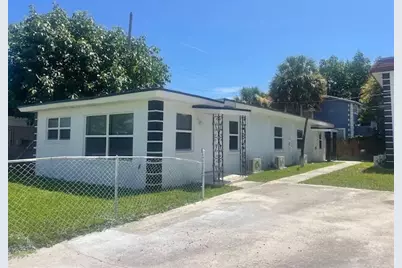 304 N Tamarind Avenue, West Palm Beach, FL 33401 - Photo 1