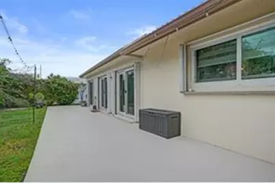 8205 NW 106th Avenue, Tamarac, FL 33321 - Photo 19