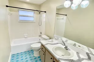 8205 NW 106th Ave, Tamarac, FL 33321 - Photo 9