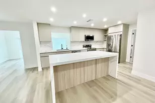 8205 NW 106th Ave, Tamarac, FL 33321 - Photo 3