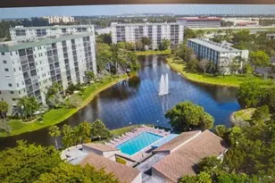 2308 S Cypress Bend Dr, Pompano Beach, FL 33069 - Photo 29