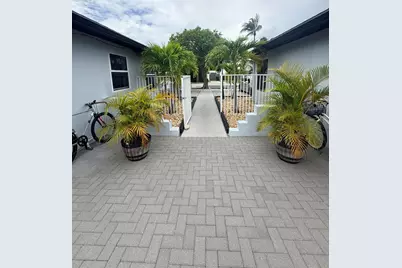 220 Walton Boulevard #Unit 2, West Palm Beach, FL 33405 - Photo 1