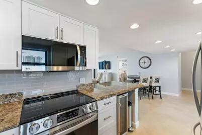 336 Golfview Road #619, North Palm Beach, FL 33408 - Photo 11