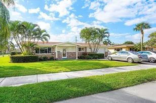 617 SE 8th Ave, Deerfield Beach, FL 33441 - Photo 3