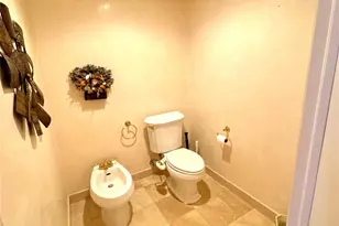 19111 Collins Ave, Sunny Isles Beach, FL 33160 - Photo 25