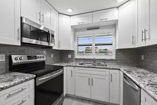 6102 SE Landing Way, Stuart, FL 34997 - Photo 5