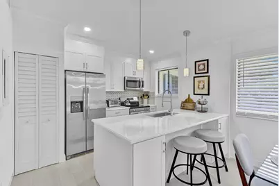 106 Club Drive, Palm Beach Gardens, FL 33418 - Photo 3