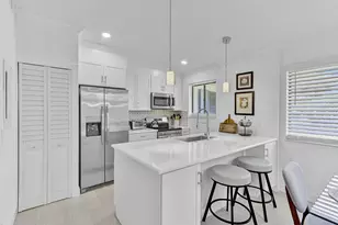106 Club Dr, Palm Beach Gardens, FL 33418 - Photo 3