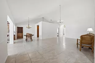 2319 Saratoga Bay Dr, West Palm Beach, FL 33409 - Photo 5