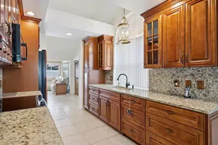 2319 Saratoga Bay Dr, West Palm Beach, FL 33409 - Photo 13