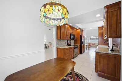 2319 Saratoga Bay Drive, West Palm Beach, FL 33409 - Photo 11