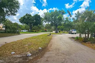 3301 Spanish Moss Terrace, Lauderhill, FL 33319 - Photo 5