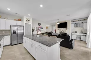 12552 NW Toblin Ln, Port Saint Lucie, FL 34987 - Photo 9