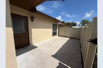 1028 Green Pine Boulevard #D, West Palm Beach, FL 33409 - Photo 7