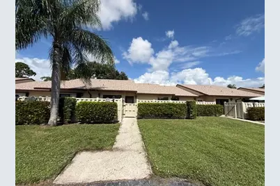 1028 Green Pine Boulevard #D, West Palm Beach, FL 33409 - Photo 3