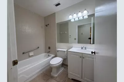 1028 Green Pine Boulevard #D, West Palm Beach, FL 33409 - Photo 19