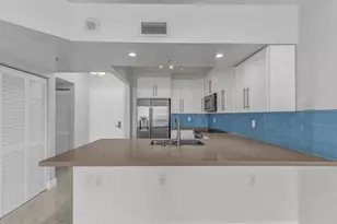 3020 NE 32nd St, Fort Lauderdale, FL 33306 - Photo 5
