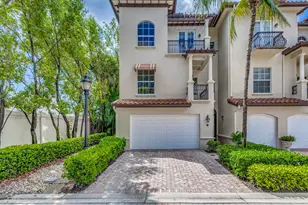 27 Marina Gardens Dr, Palm Beach Gardens, FL 33410 - Photo 5