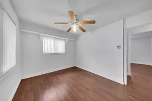 4935 NW 54th St, Tamarac, FL 33319 - Photo 17