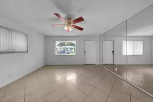 4935 NW 54th St, Tamarac, FL 33319 - Photo 5