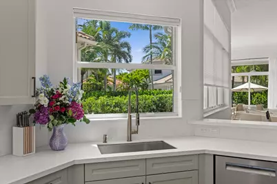 12171 Glen Bay Drive, Wellington, FL 33414 - Photo 15