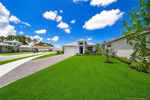 6941 SE Haven Ln, Stuart, FL 34997 - Photo 3
