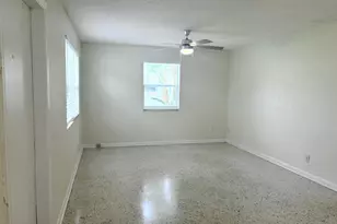 218 Seville Rd, West Palm Beach, FL 33405 - Photo 5