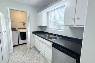 218 Seville Rd, West Palm Beach, FL 33405 - Photo 7