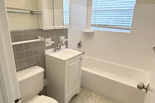 218 Seville Rd, West Palm Beach, FL 33405 - Photo 11