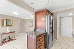 3000 Holiday Dr, Fort Lauderdale, FL 33316 - Photo 15