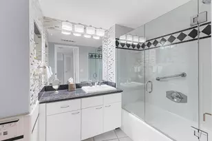 3000 Holiday Dr, Fort Lauderdale, FL 33316 - Photo 29