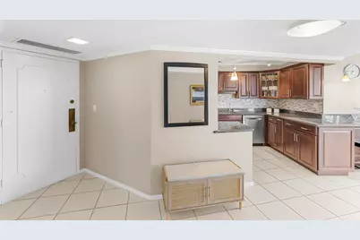 3000 Holiday Drive #1505, Fort Lauderdale, FL 33316 - Photo 9