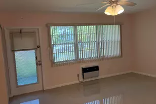 463 Tilford V, Deerfield Beach, FL 33442 - Photo 5