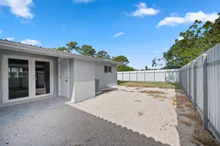 2807 Reo Ln, Palm Springs, FL 33461 - Photo 17