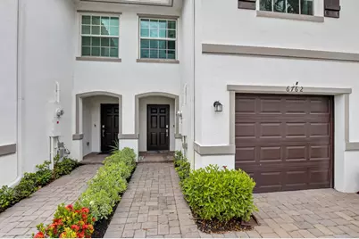6762 Broadwater Lane, Lake Worth, FL 33467 - Photo 3