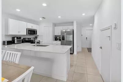 6762 Broadwater Lane, Lake Worth, FL 33467 - Photo 11