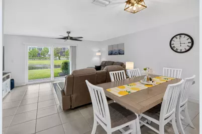 6762 Broadwater Lane, Lake Worth, FL 33467 - Photo 13