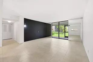 5160 Las Verdes Cir, Delray Beach, FL 33484 - Photo 9