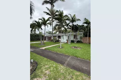 741 Roseland Drive, West Palm Beach, FL 33405 - Photo 3